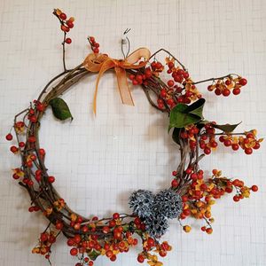 ツルウメモドキ,ツルウメモドキ,ツルウメモドキ　雌花,リース,赤い実の画像