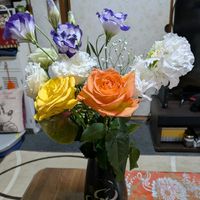薔薇,八重咲きトルコキキョウ,花のある暮らし,季節を楽しむ,御供え花の画像