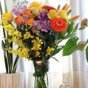 ガーベラ,バラ,かすみ草,花束,季節を楽しむの画像