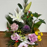 カーネーション,カサブランカ,センリョウ,葉牡丹,小菊の画像