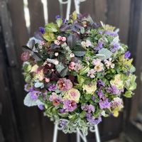 葉牡丹,ビオラ,チェッカーベリー,ウォールバスケット,あおき式ギャザリングの画像