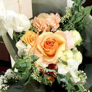 プレゼント,花束,リビング・ダイニングの画像