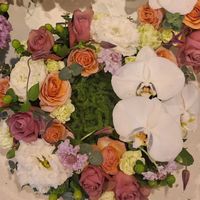 クレマチス,スカビオサ,トルコキキョウ,胡蝶蘭,薔薇の画像