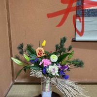 カーネーション,スターチス,チューリップ,ユリ,葉ボタンの画像