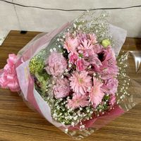 花束,職場,誕生日プレゼント,仕事の画像