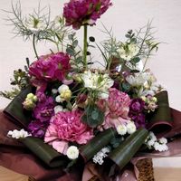 カーネーション,カーネーション,カーネーション,スターチス,ストックの画像