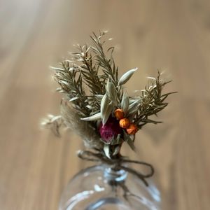 ドライフラワー,セリア,シンプル,引きたてる,インテリアの画像