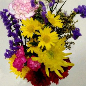 カーネーション,キク,スターチス,仏壇の供花の画像