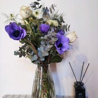 アネモネ,ニゲラ,ユーカリ,切り花,花束の画像