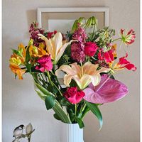 アルストロメリア,アンスリウム,ストック,スノードロップ,バラの画像