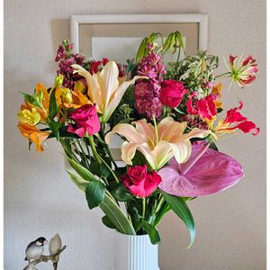 アルストロメリア,アンスリウム,ストック,スノードロップ,バラの画像