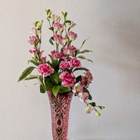 アルストロメリア,キンギョソウ,ナンテン,スプレーカーネーション,私の生け花の画像