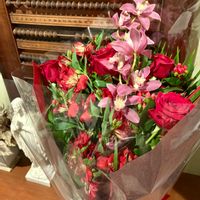 バラ,シンビジューム,ブーケ,癒しの時間,花のある風景の画像