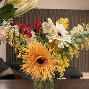 ガーベラ,スイートピー,ストック,トルコキキョウ,バラの画像