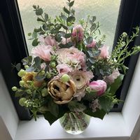 シレネ,チューリップ,ラナンキュラス　キャスパー,ブーケ,花束の画像