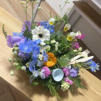 ガーベラ,キンセンカ,スイートピー,ビオラ,デルフィニウムの画像