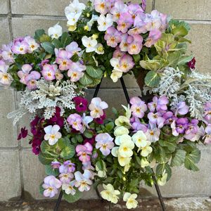 ビオラ,リース,ビオラのリース,ガーデニング初心者,ビオラと葉牡丹のリースの画像