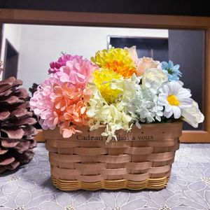 アーティフィッシャルフラワー,部屋の画像