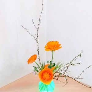 ブルースター,ユキヤナギ,ラナンキュラス,ムギ,華道の画像