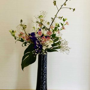 ストック,かすみ草,アリストロメリア,モンテスラ,キブシの画像