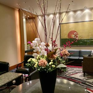 カーネーション,シンビジウム,スターチス,コルジリネ ターミナリス,レナンセラ　レッドの画像