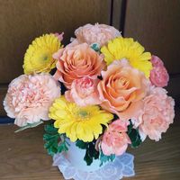 カーネーション,ガーベラ,バラ,リビング・ダイニングの画像