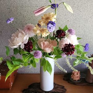 コバノズイナ,花束,玄関内側の画像