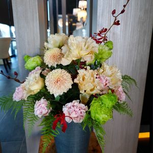 カーネーション,カーネーション,バラ,レザーファン,マムの画像