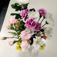 キク,スプレーマム,ミニカーネーション,仏壇の供花,横浜の家の画像