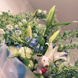カサブランカ,トルコキキョウ,ユリ,花束,感謝の画像