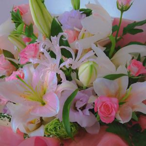 ユリ,ダイヤモンドリリー,百合,花束,今日のお花の画像