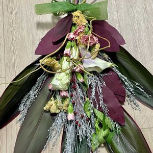 フラワーアレンジ,スワッグ,花のある暮らし,緑のある暮らし,癒しの草花の画像