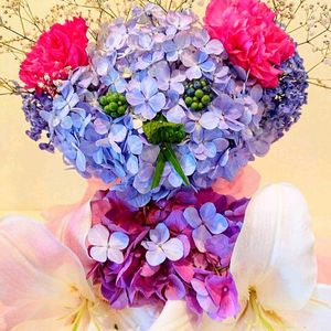 アジサイ,カーネーション,カスミソウ,ユリ,紫陽花の画像