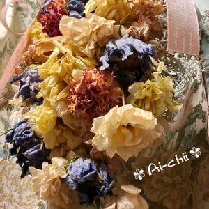 カーネーション,スカビオサ,バラ,ラナンキュラス,ラナンキュラスの画像