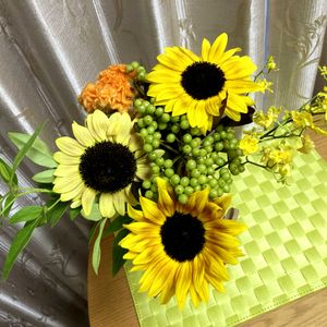 ケイトウ,ヒマワリ,花束,癒し,グリーンのある暮らしの画像