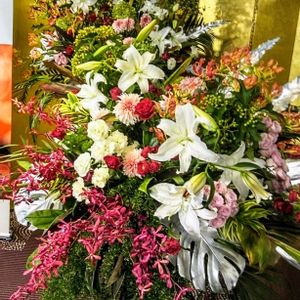 花火,お祝い花,フラワースタンド,祝いスタンド花,花火大会の画像