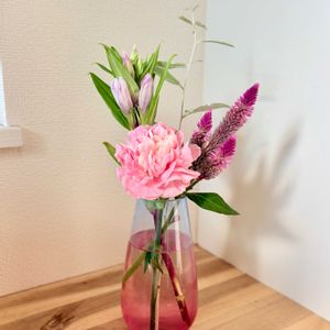 カーネーション,ケイトウ,リンドウ,ロシアンオリーブ,切り花の画像