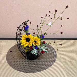 オミナエシ,キキョウ,ヒマワリ,リンドウ,ワレモコウの画像