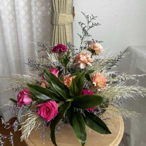 けいとう,フラワーアレンジメント,花のある暮らし,ジャングル化計画,ばら バラ 薔薇の画像