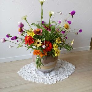 ジニア,千日紅,生け花,花のある暮らし,玄関ポーチの画像