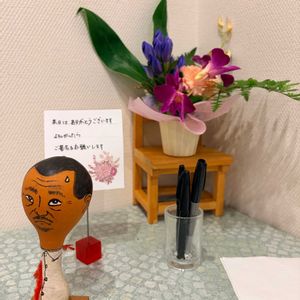 リンドウ,ミニ胡蝶蘭,デンファレ,自画像人形,平和を願う☆の画像