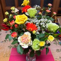 カーネーション,トルコキキョウ,シシトウ,花束,バラ・ミニバラの画像