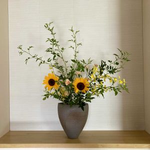 ヒマワリ,スプレーカーネーション,オンシジューム,生け花,花のある暮らしの画像