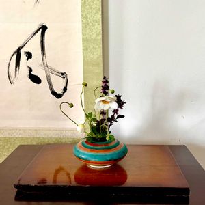 秋明菊,紫バジル,クラブアップル　アメリカンビューティ,生け花,秋の気配の画像