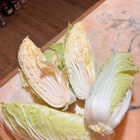 白菜,白菜ざく切り,白菜を足で踏む,漬物石,漬物かめマトリョーシカ、重石にの画像
