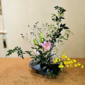 ワレモコウ,華道,いけばな,花のある暮らし,和室の画像