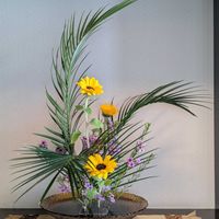 アレカヤシ,ひまわり,いけばな,休日,平和を願う☆の画像