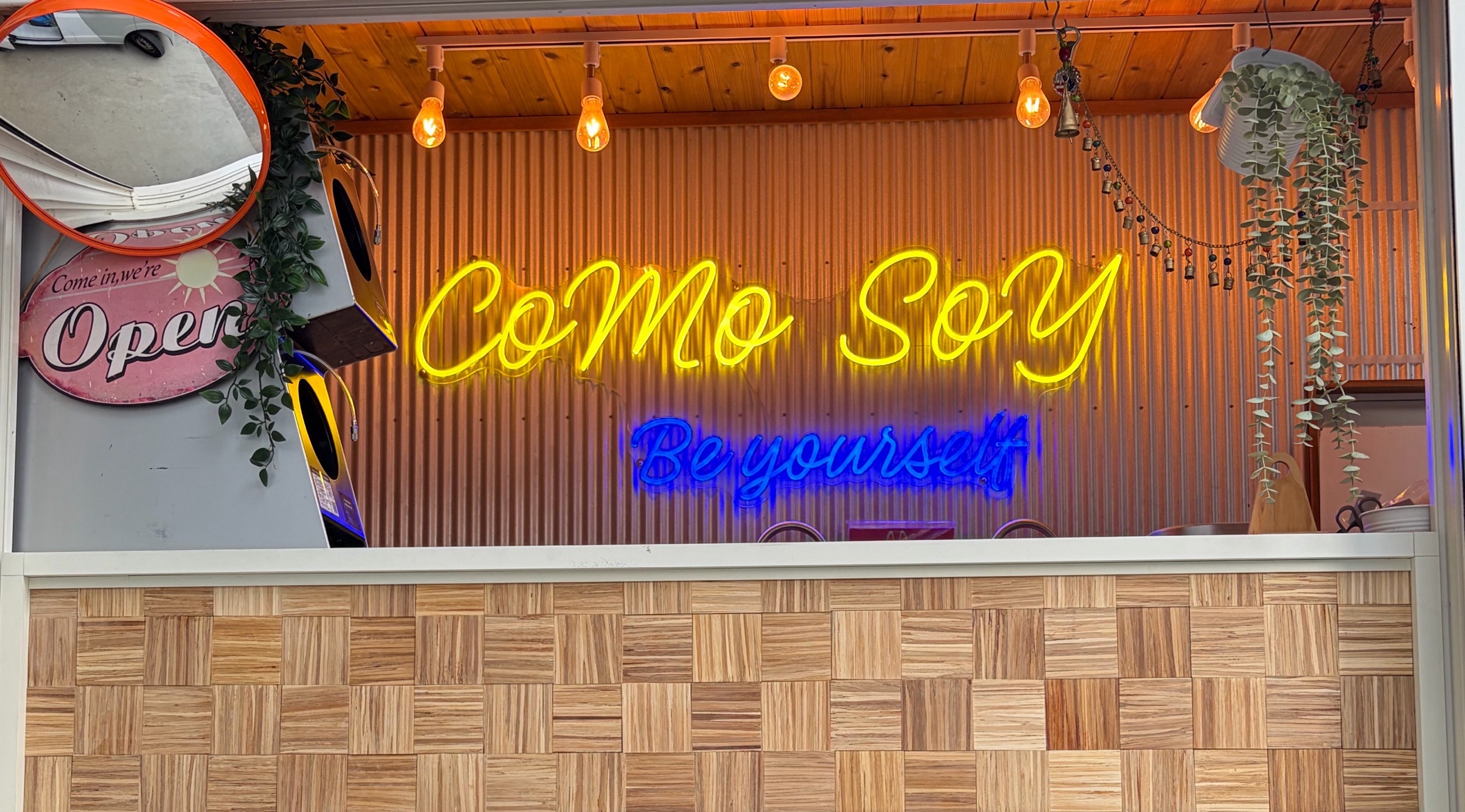 CoMo SoY